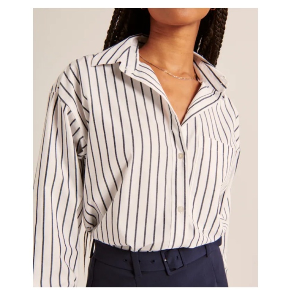 Abercrombie & Fitch Oversized Poplin Button-Up Shirt